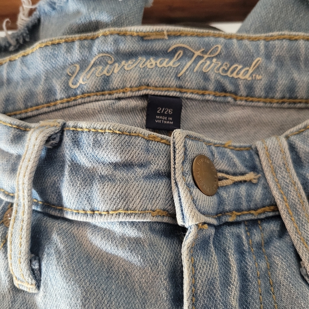 Universal Thread Denim Shorts - Picture 3 of 5